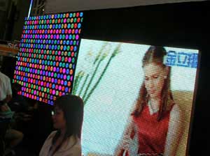 Светодиодный экран на выставке в Шанхае