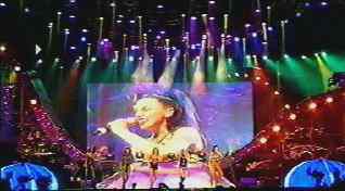 Электронные экраны на концерте группы Spice Girls